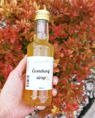 ✨ Připravte se na zimu! Náš česnekový sirup je čistá síla přírody – bez konzervačních látek, bez zbytečností, jen poctivý...